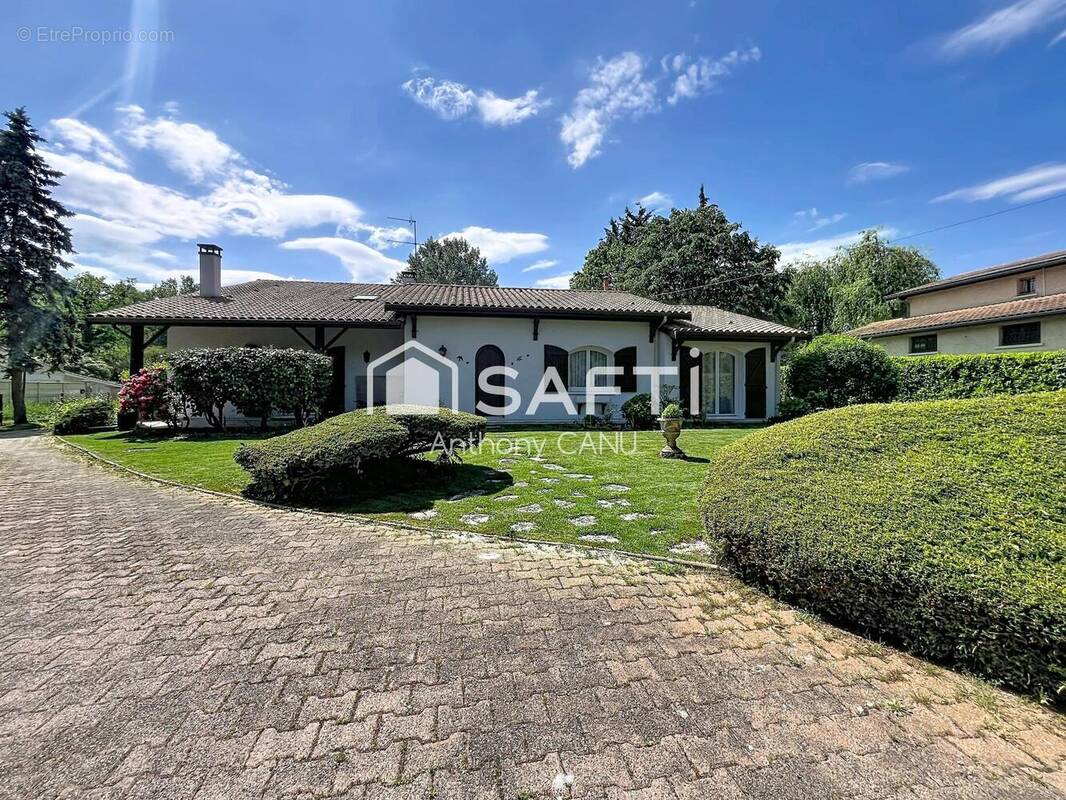 Photo 1 - Maison à BLANQUEFORT