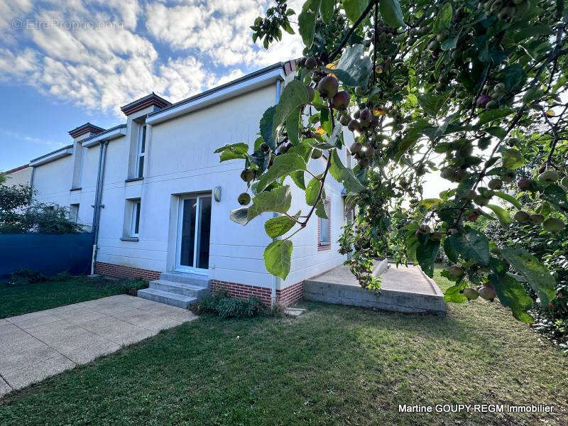 Maison à SAINT-DENIS-EN-VAL