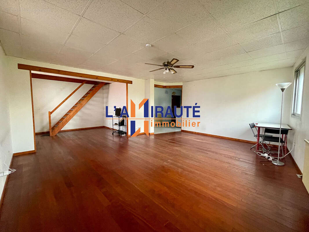 Appartement à HOUILLES