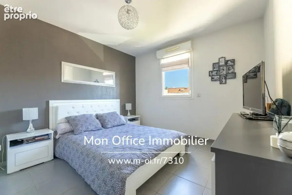 Référence : 7310-LLI - T3 lumineux de 67 m², terrasse plein Sud de 14 m² & box - photo 5