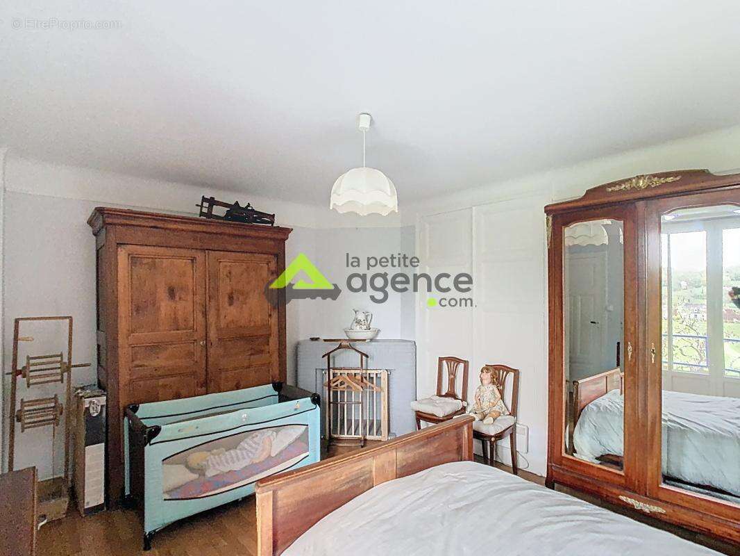 Maison à CHAMPAGNAT