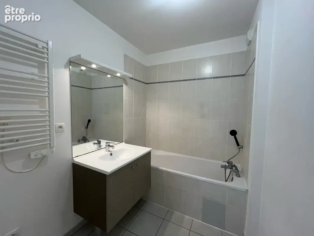 A vendre- t2 avec terrasse et garage - photo 6