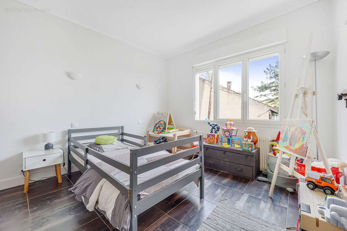 Maison à CHAMPIGNY-SUR-MARNE