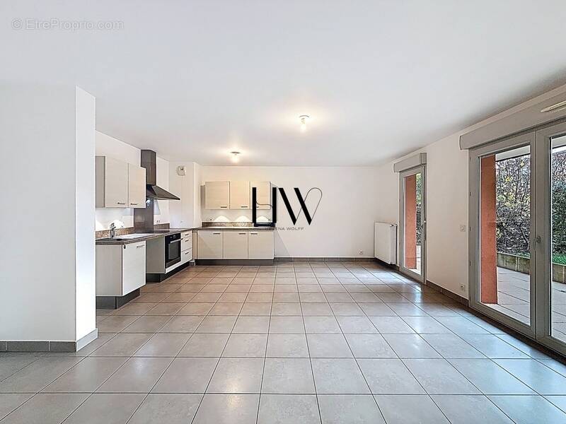 Appartement à VALLEIRY