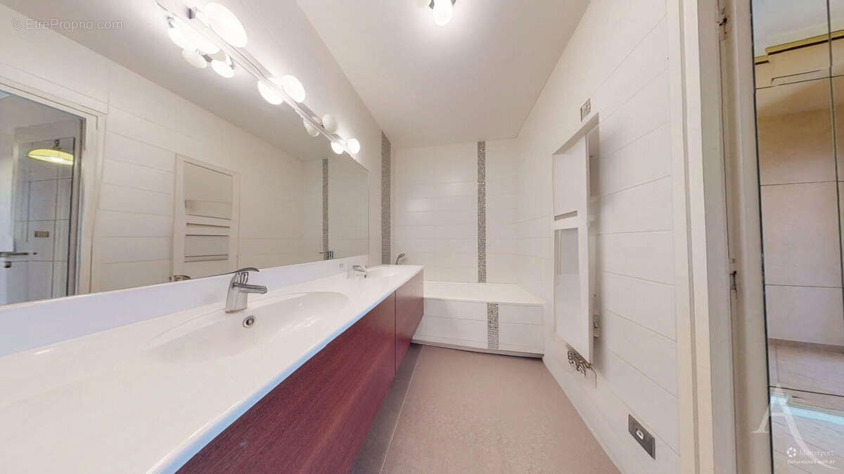 Appartement Saint Egreve 6 pièces 141 m2 Barnave - photo 6
