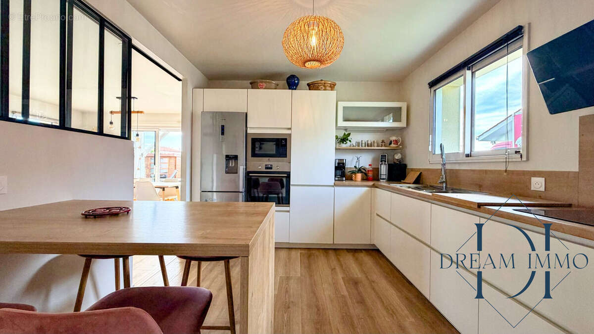 Maison à SAINTE-MARIE-DE-GOSSE