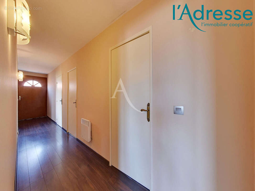 Maison Neuilly Sur Marne 6 pièces DE 140M²  !!! - photo 11