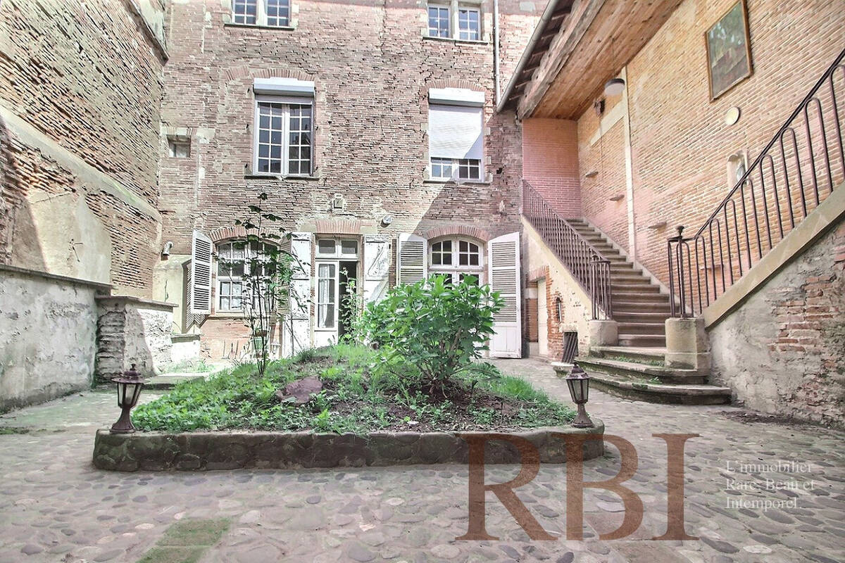 Maison à MONTESQUIEU-VOLVESTRE