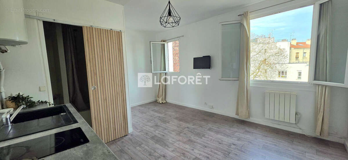 Appartement Saint Denis 1 pièce(s) 17.28 m2 - photo 2
