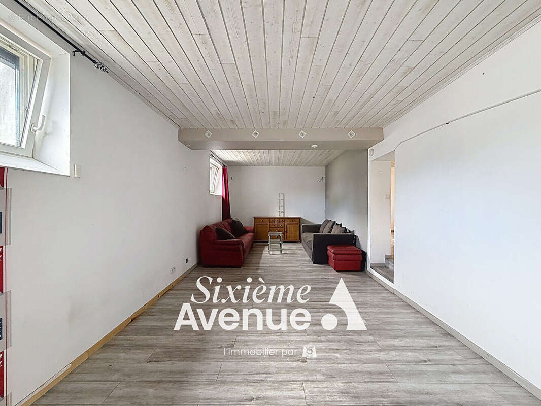 Maison à DECINES-CHARPIEU