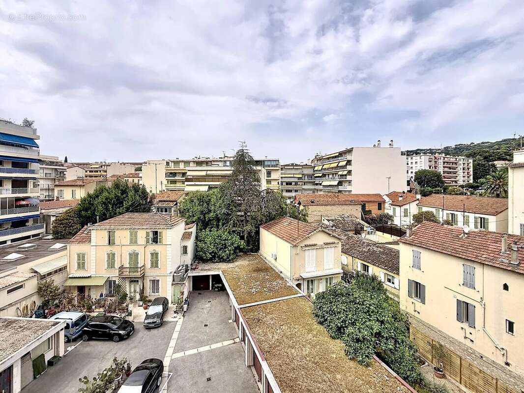2P refait Neuf Quartier Anglais Terrasse - photo 2