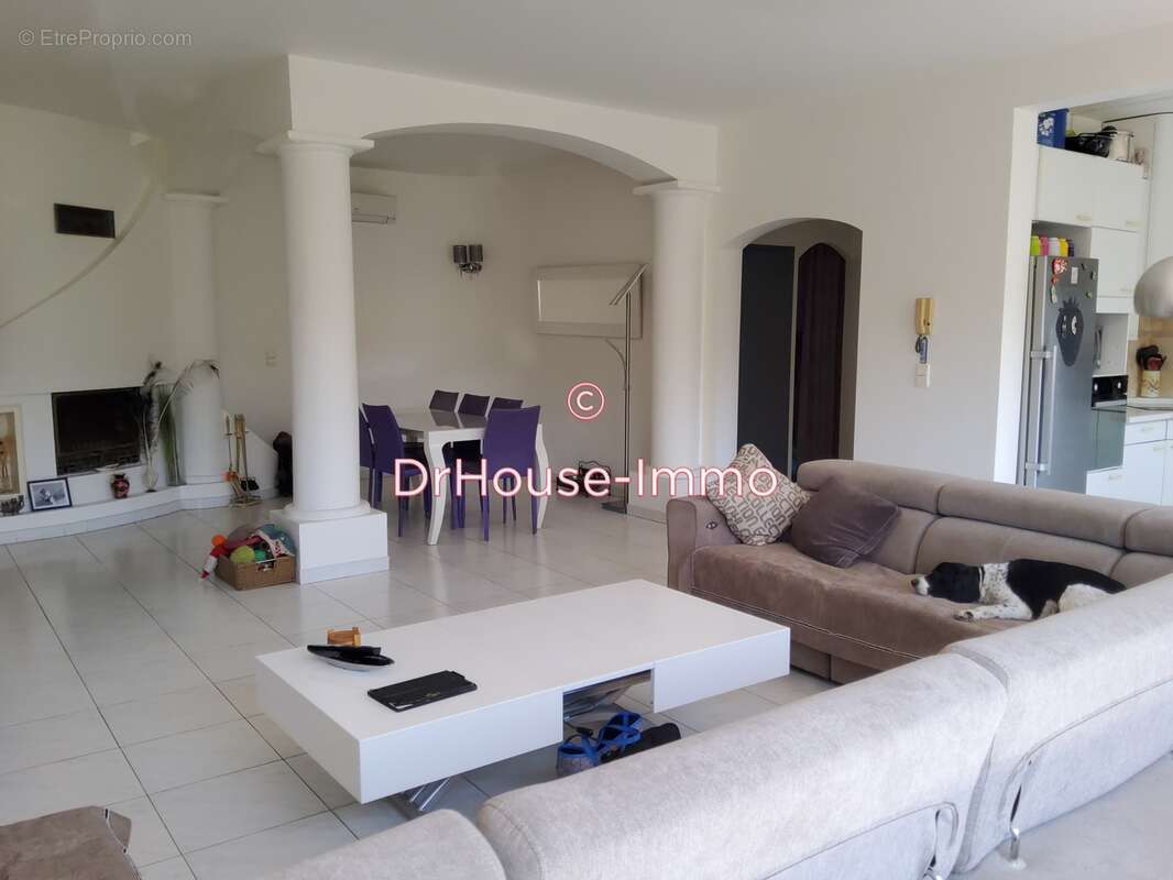 Maison à MOLIERES-SUR-CEZE