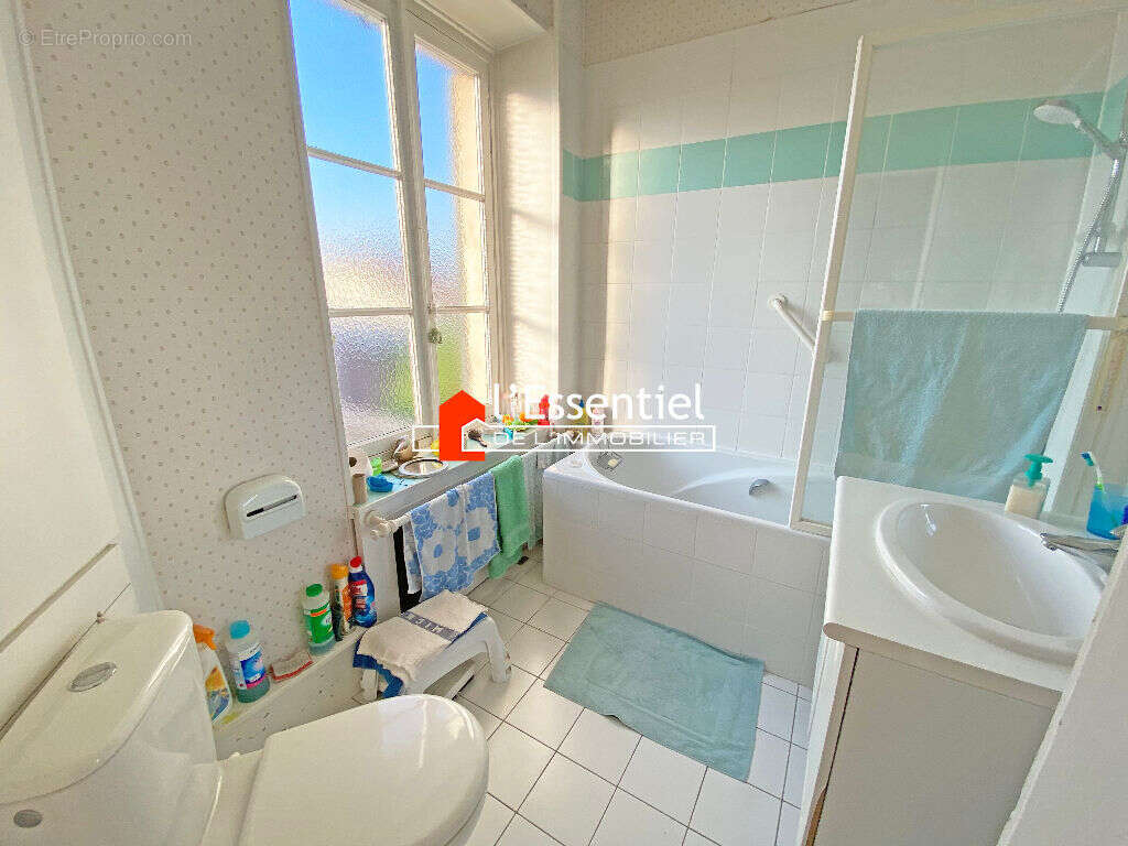 Maison à VERNEUIL-SUR-SEINE