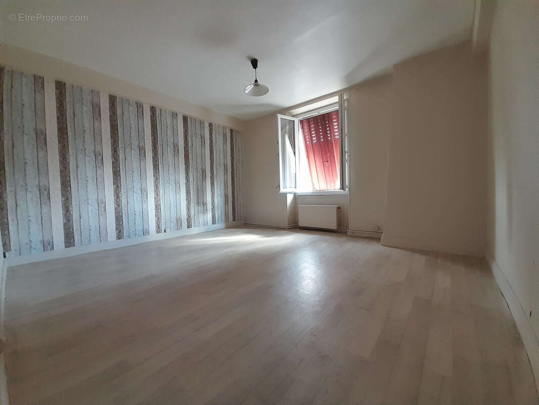 Immeuble de rapport - local commercial + appart 3 chambres - angerville proche. - photo 8