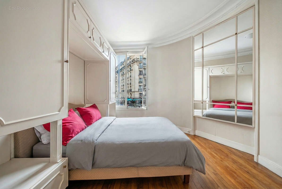 Appartement haussmannien 6 pièces champ de mars / la motte picquet - photo 4