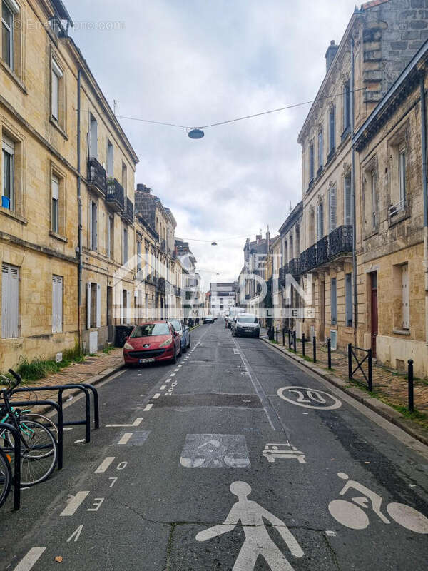 Appartement à BORDEAUX