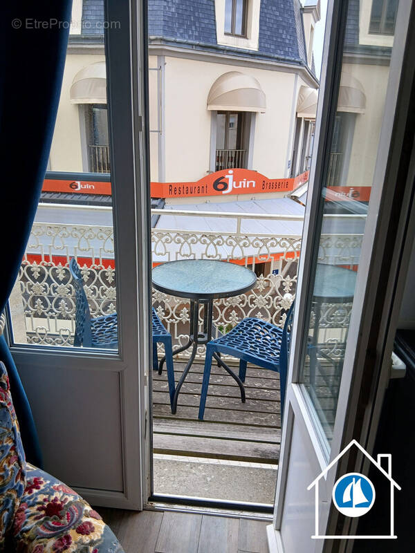 Appartement à ARROMANCHES-LES-BAINS
