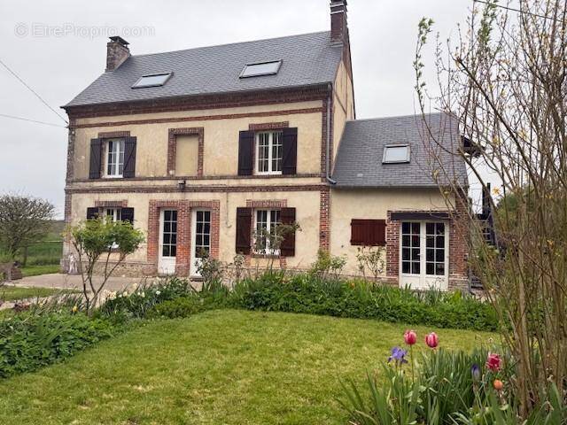 Maison à SAINT-GERMAIN-LA-CAMPAGNE