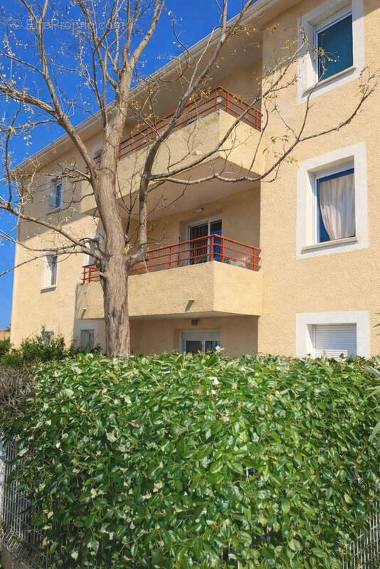 Appartement à LEZIGNAN-CORBIERES