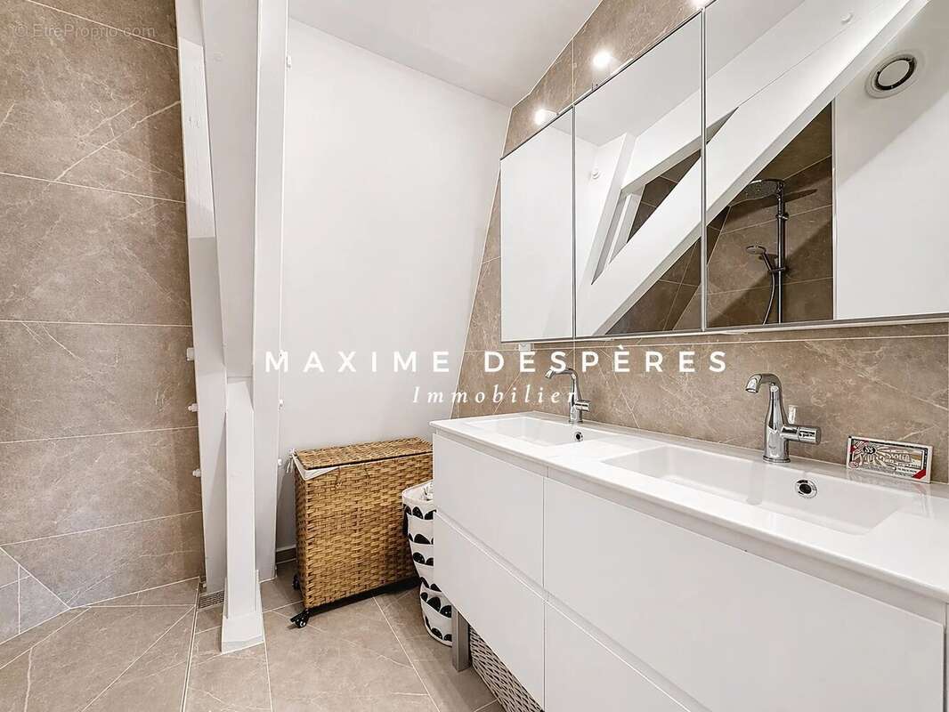 Appartement à SURESNES