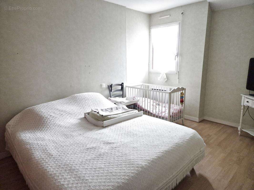 Maison à SAINT-AUBIN-DU-CORMIER