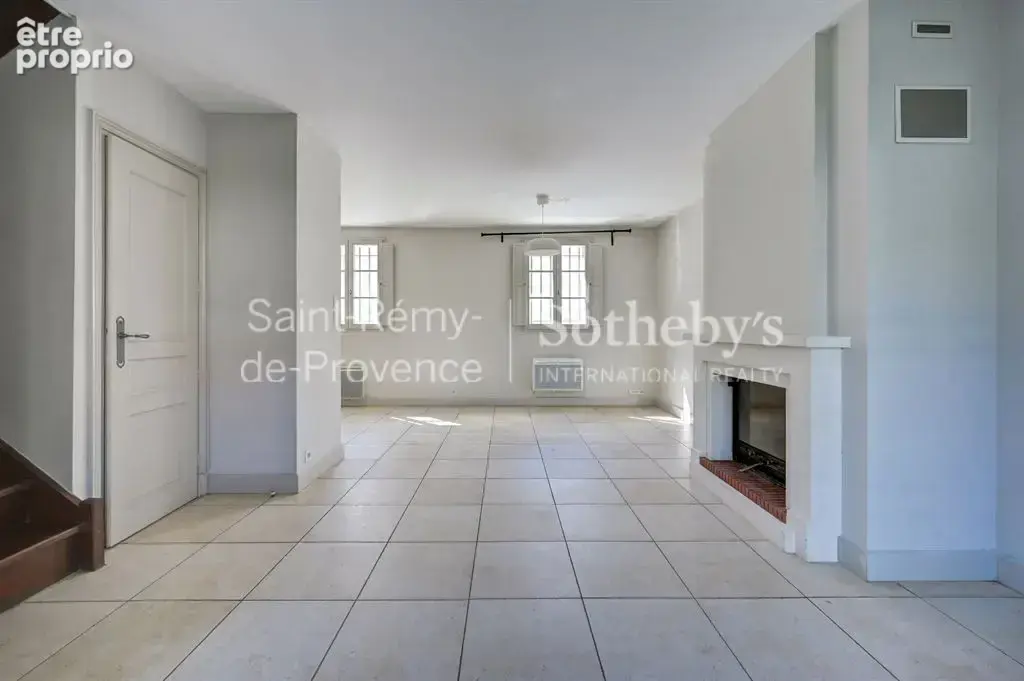Saint-Rémy-de-Provence – Résidence privée à pied du centre du village - photo 5