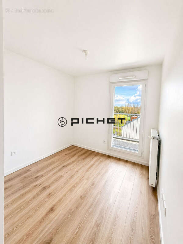 Appartement à BREUILLET