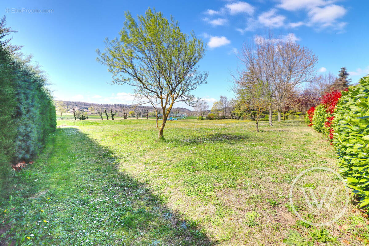 Terrain à MONTMEYRAN