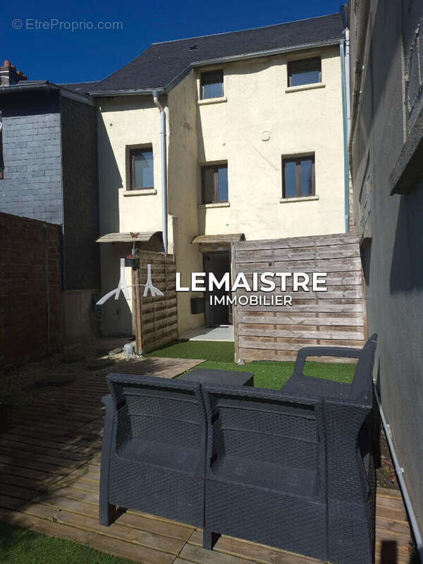 Maison à vendre - Montivilliers - 120 m² - 3 chambres - poss 4 -Bureau - Jardin - photo 2