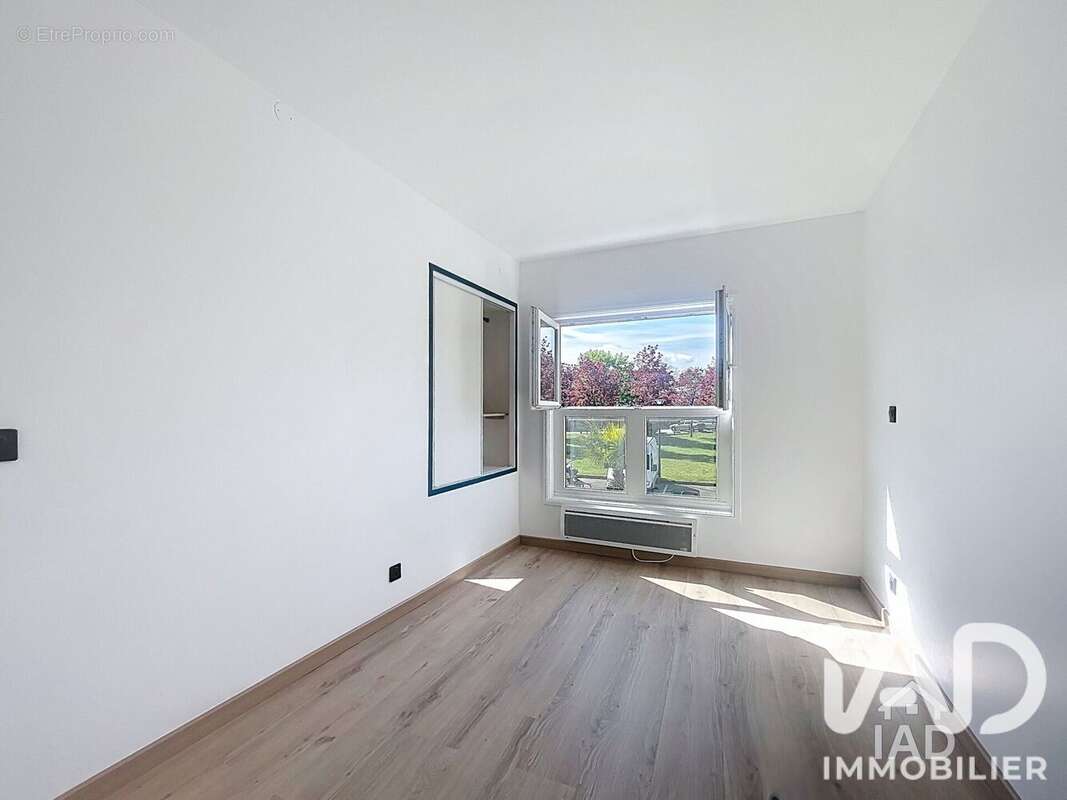 Appartement 80 m² à Voisins-Le-Bretonneux  - photo 9