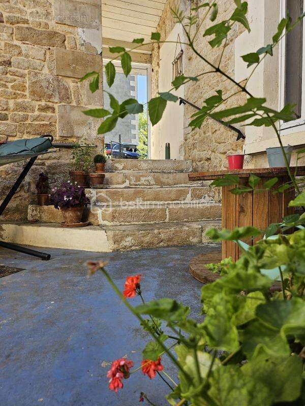  Maison de caractère – 186 m² environ - photo 30