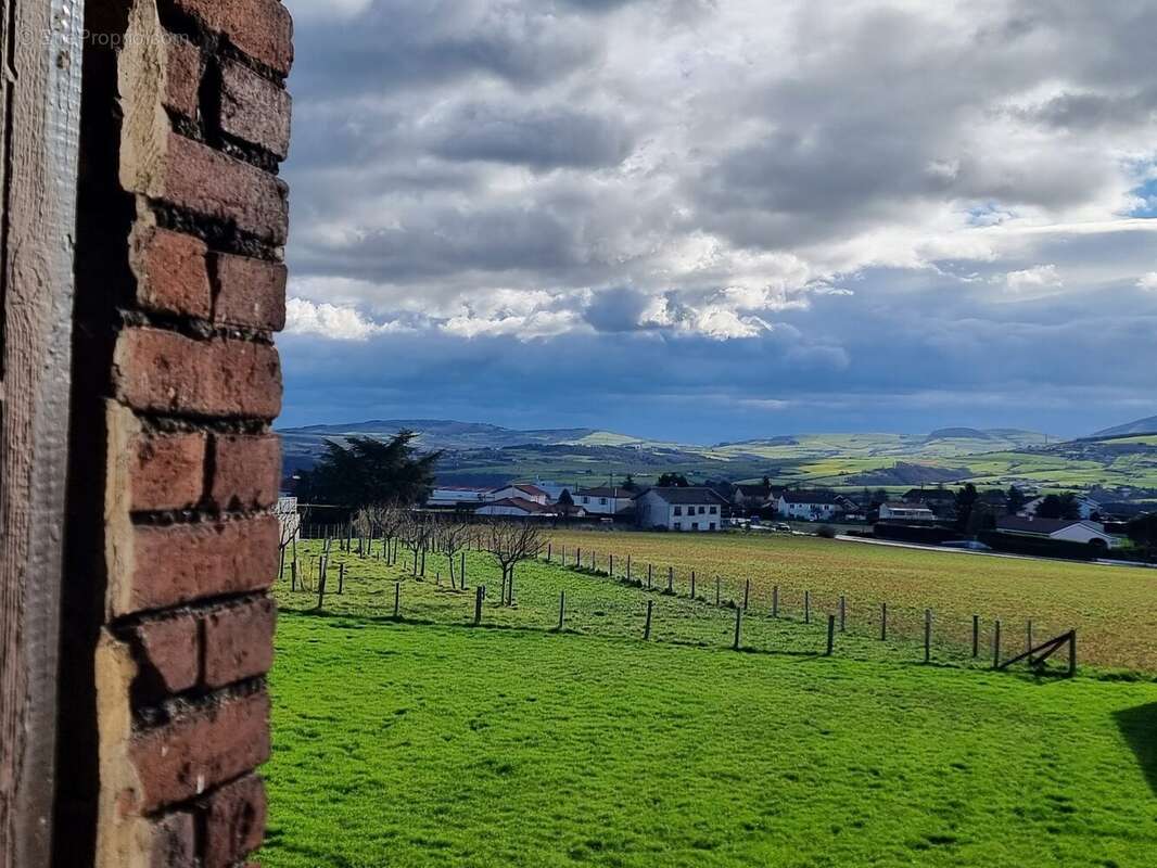 Maison à SAINT-MARTIN-LA-PLAINE