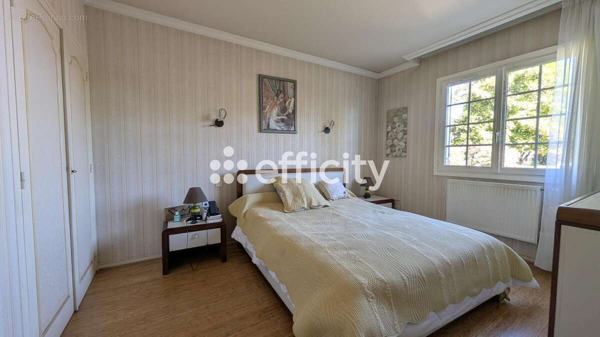 Maison à SAINT-PIERRE-DU-MONT