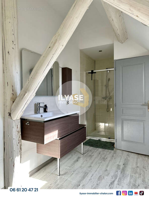 Appartement T3  77 m2  Centre-ville - photo 15