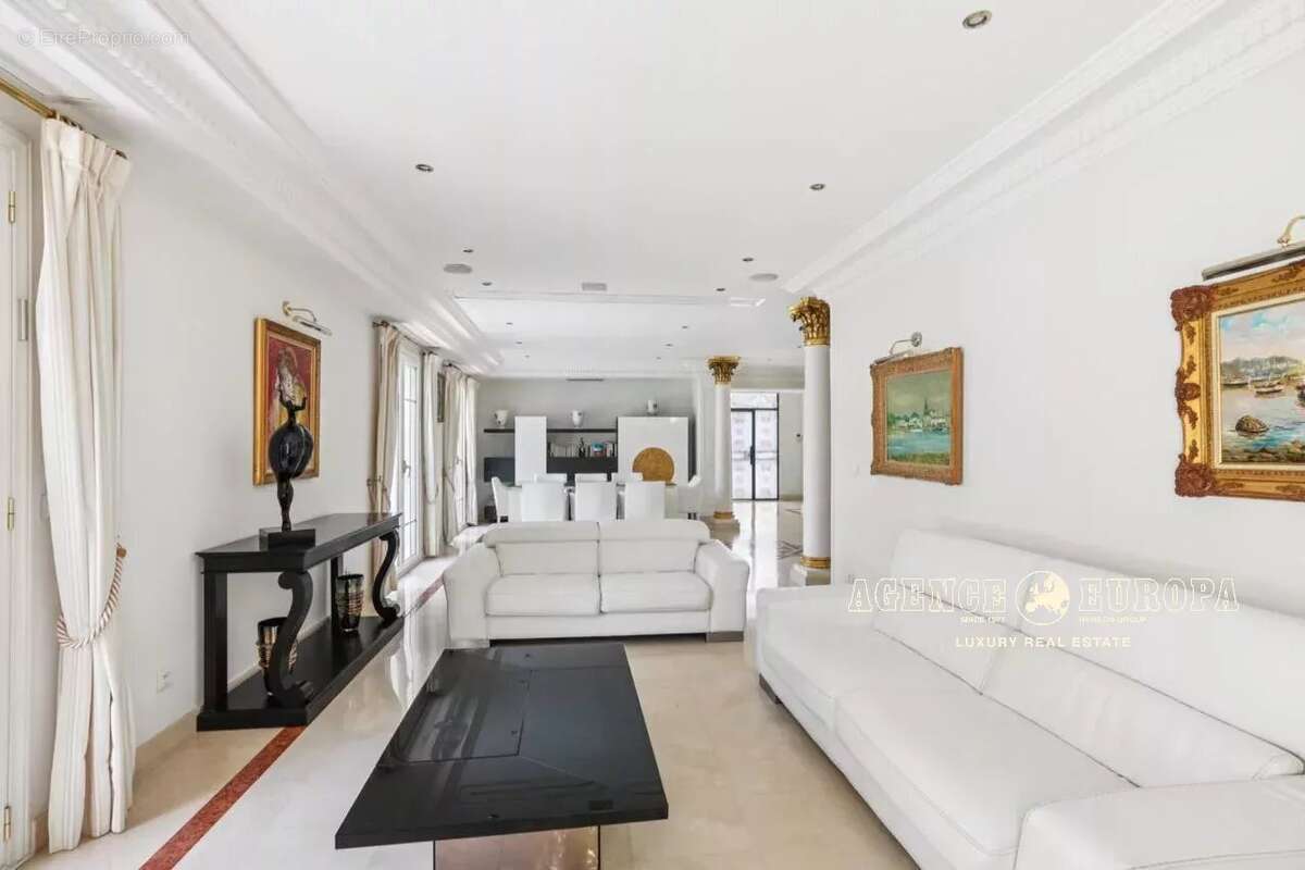 Maison à CANNES