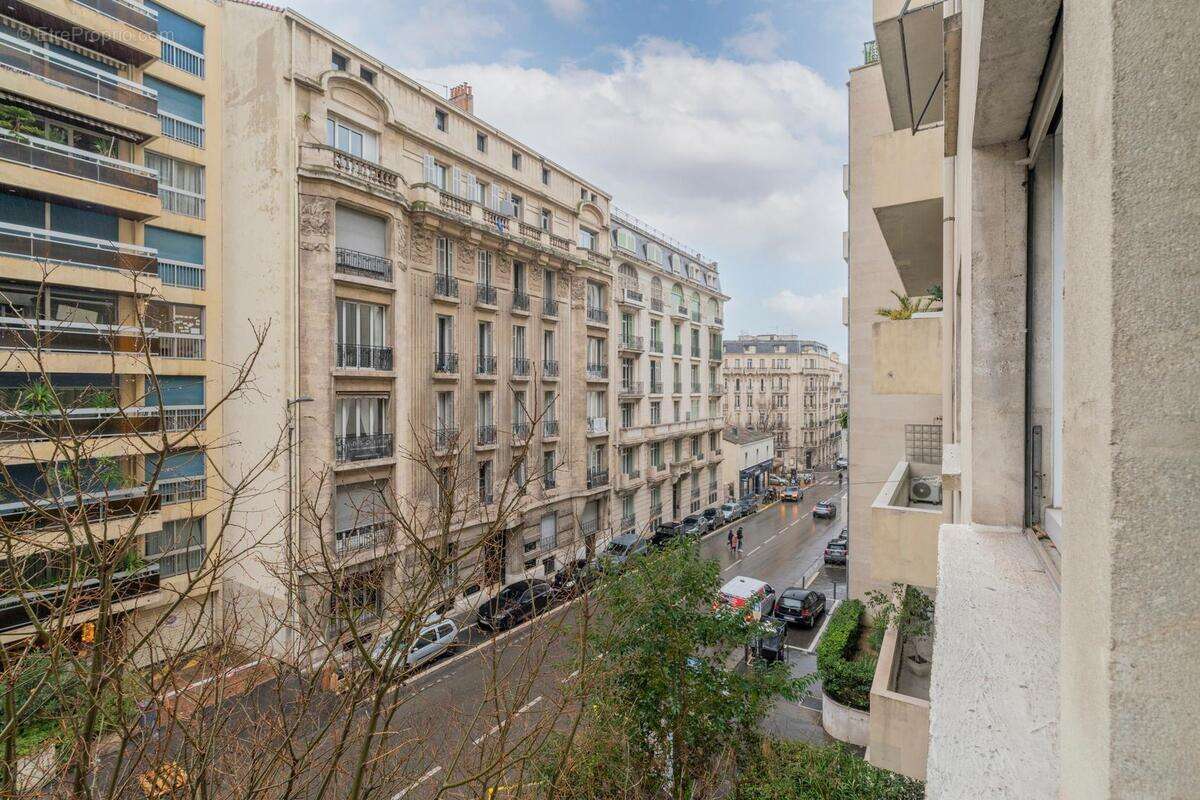 Appartement à MARSEILLE-8E