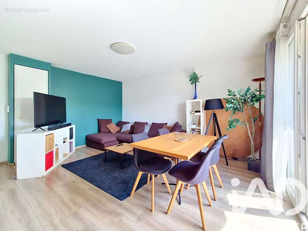 Photo 2 - Appartement à CHOISY-LE-ROI