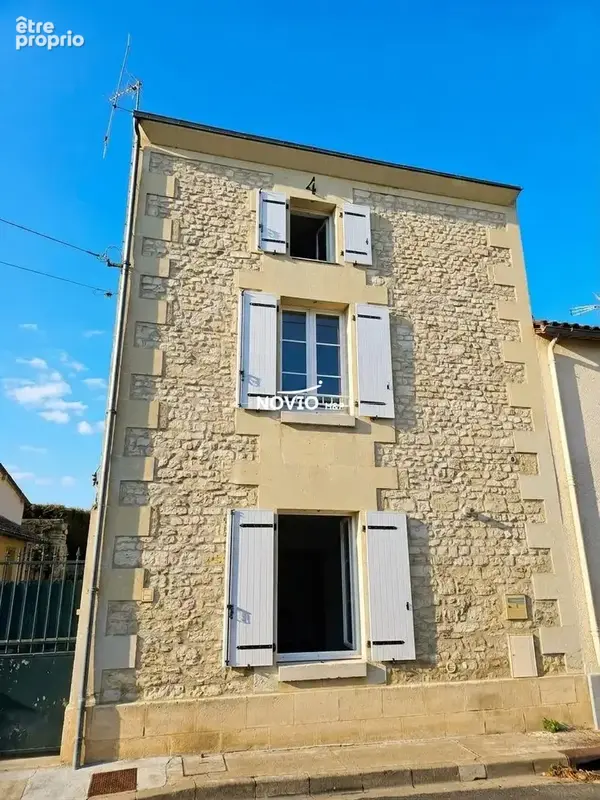 Maison 4 pièces 107 m² à vendre à Loudun (86200) - photo 1