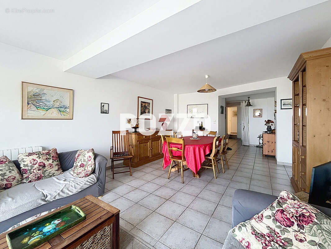 Appartement à SAINT-PAIR-SUR-MER