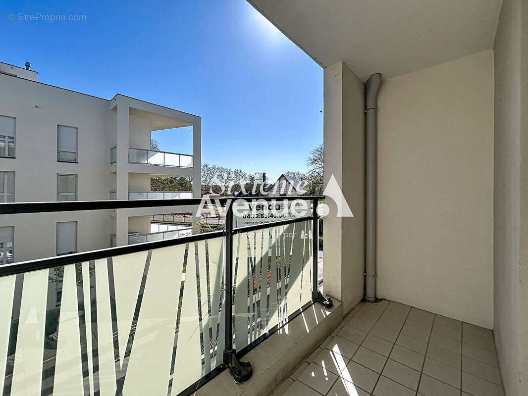 Appartement à DECINES-CHARPIEU