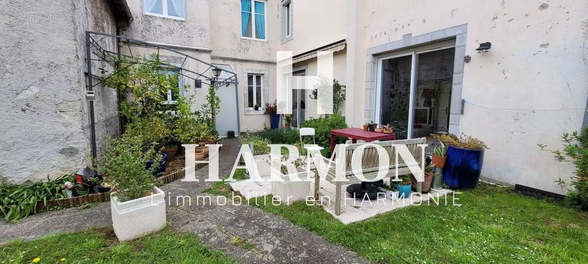 Maison à OLORON-SAINTE-MARIE