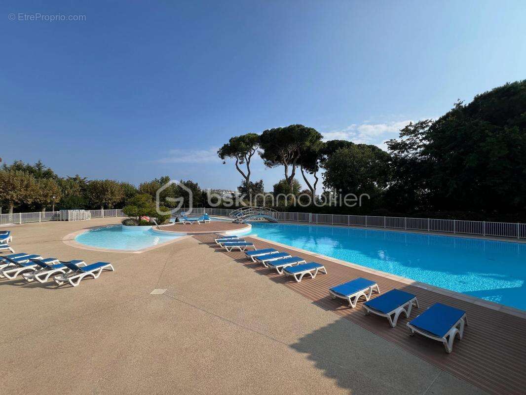 Appartement à MANDELIEU-LA-NAPOULE