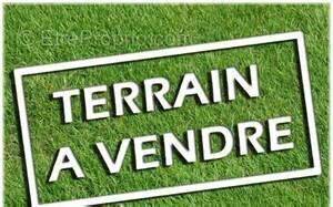 Terrain à SALLES