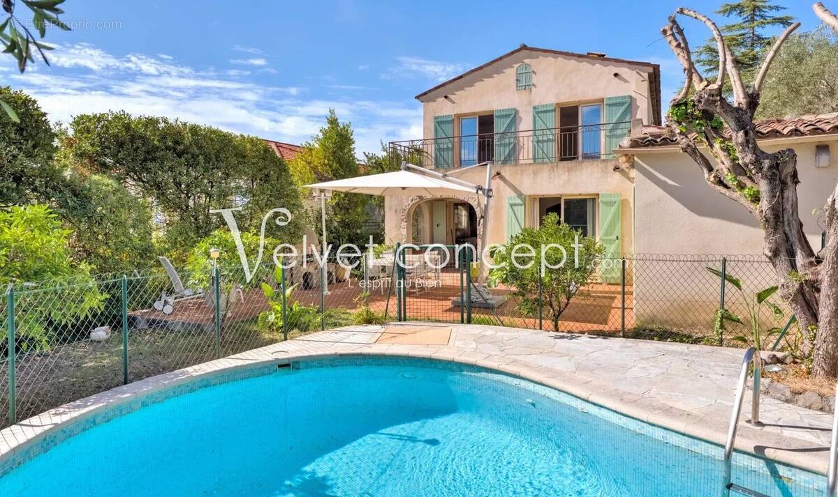 Maison à LE CANNET