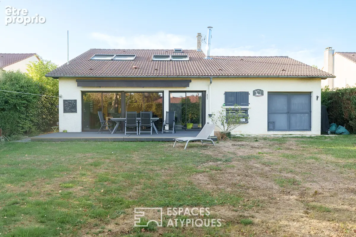 Maison des années 80 rénovée et son jardin - photo 2