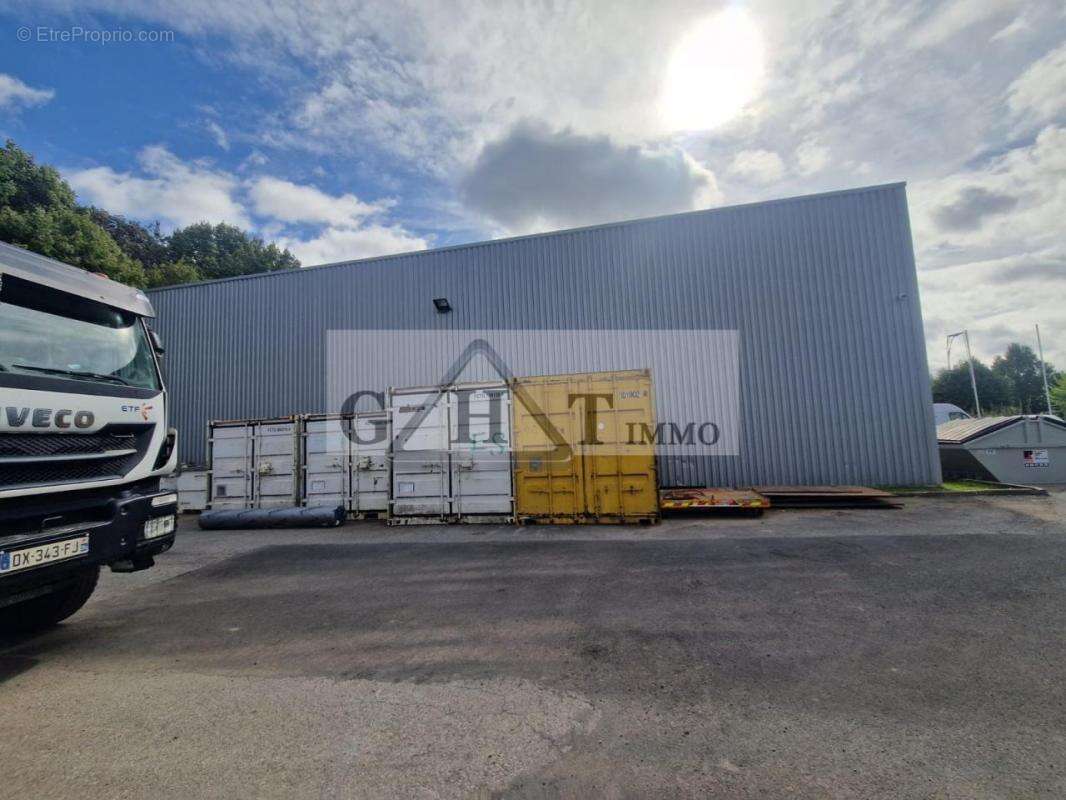 Terrain à CLAYE-SOUILLY