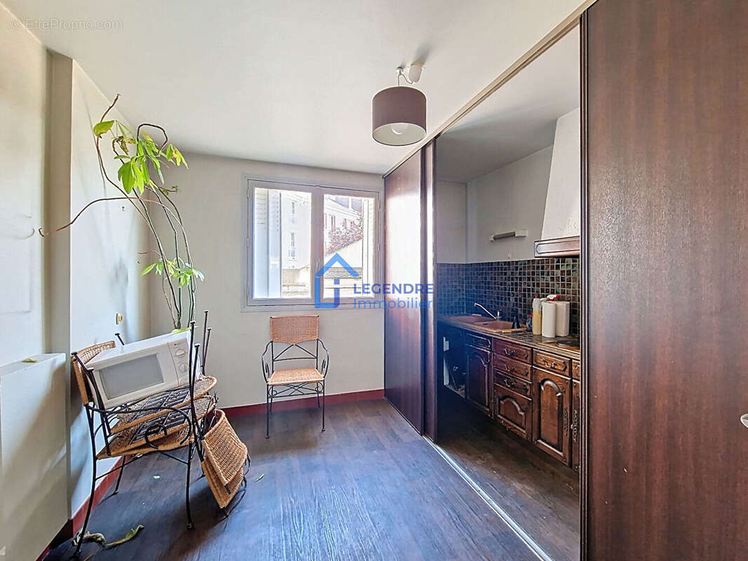 Commerce à PONTOISE