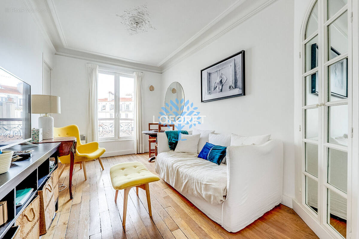 Appartement à PARIS-12E