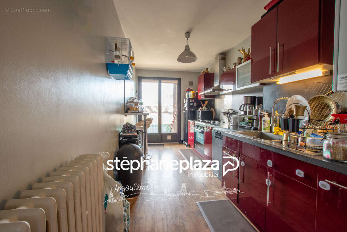 Appartement Angouleme 4 pièce(s) 76 m2 - photo 11