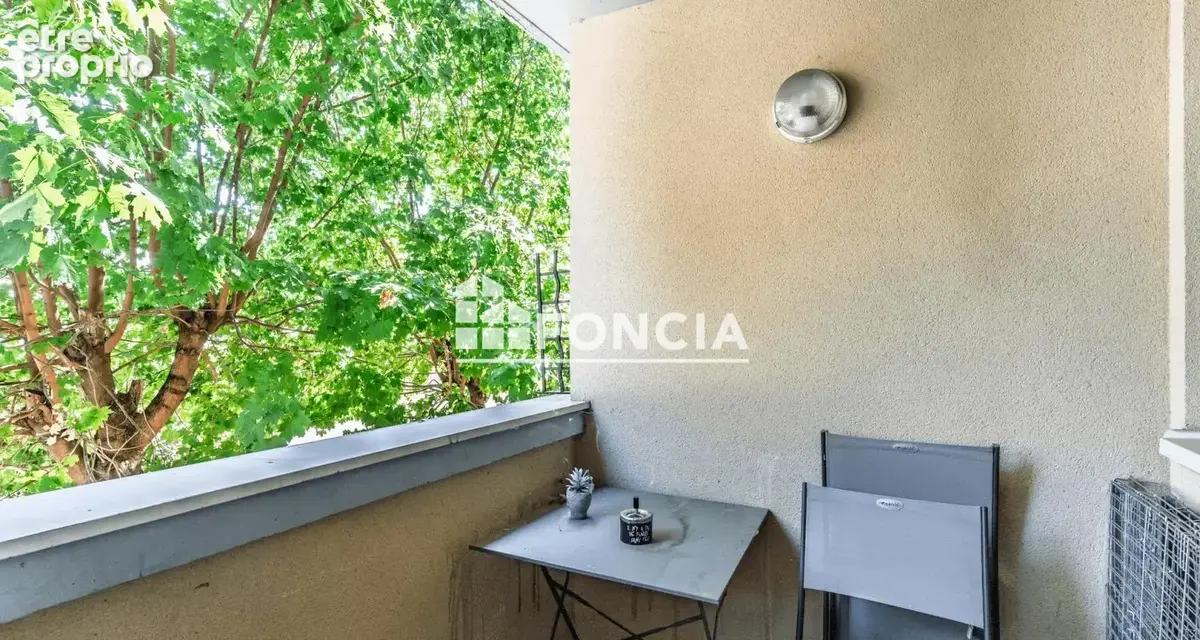 Metz devant les ponts, F2 avec balcon et parking sous-terrain - photo 3